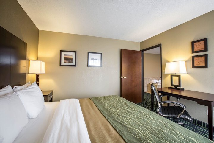 Room 14 of 24