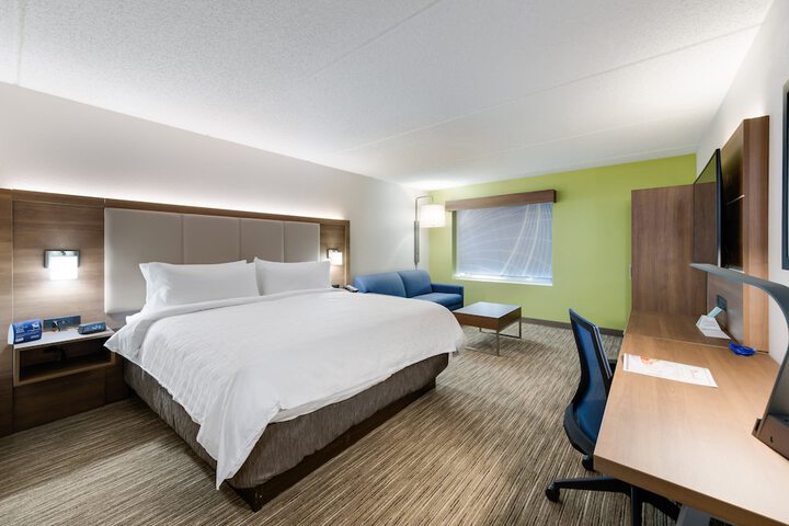 Holiday Inn Express Naperville by IHG