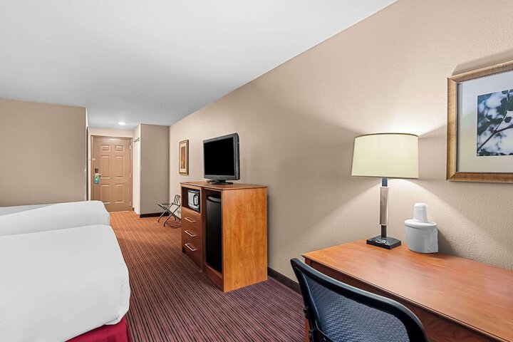 Room 14 of 39