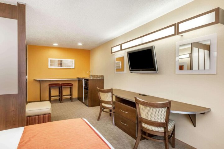 MICROTEL INN & SUITES BY WYNDHAM VERONA