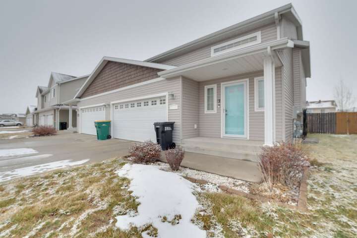 Pet-friendly North Dakota Escape w / Fenced-in Yard