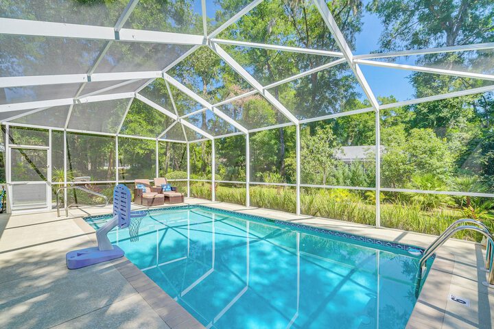 4 Mi to Rainbow Springs: Dunnellon Home w / Pool!