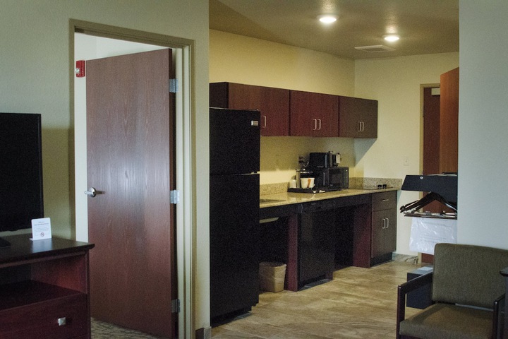 Cobblestone Inn & Suites – Soda Springs