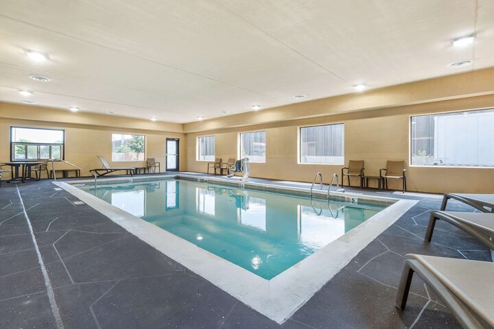 Pool 8 of 74