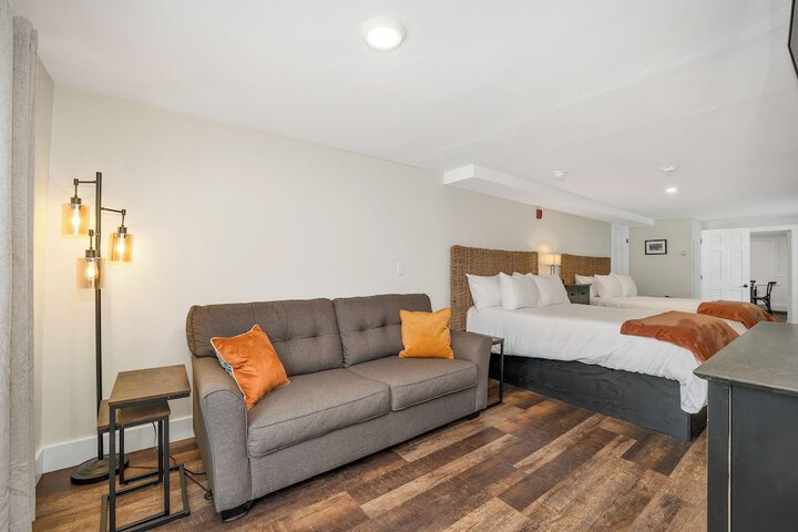 Room 173 of 185