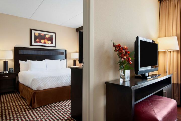 Room 16 of 43