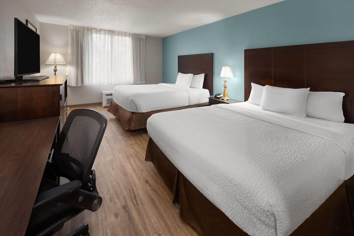 Wyndham Garden Romulus Detroit Metro Airport
