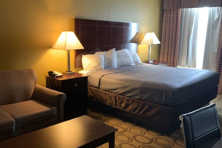 Room 52 of 74