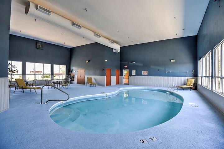 Pool 5 of 28