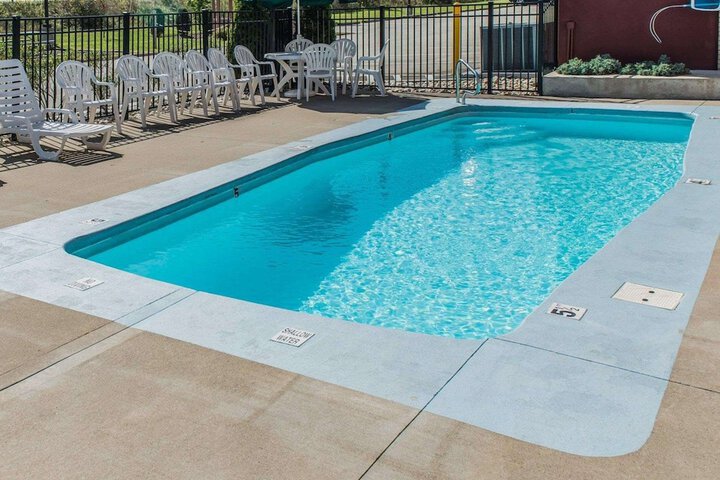 Pool 3 of 33