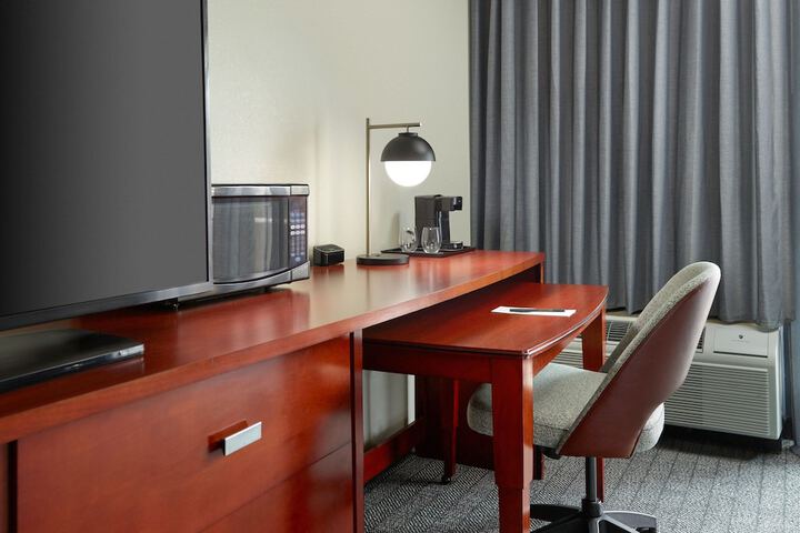 Courtyard by Marriott Charlottesville