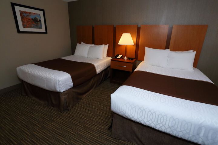 Room 10 of 25