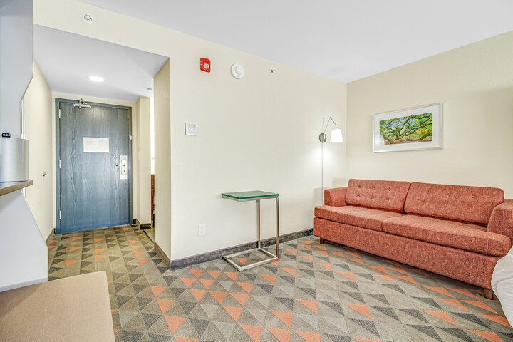 Room 56 of 95