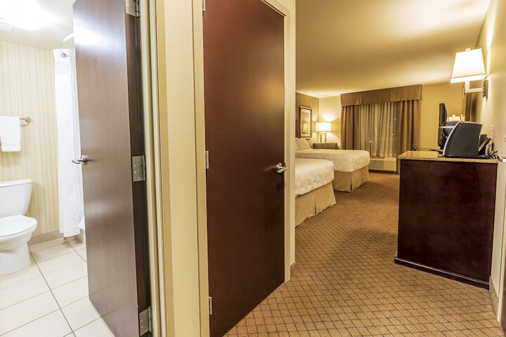 Room 35 of 67