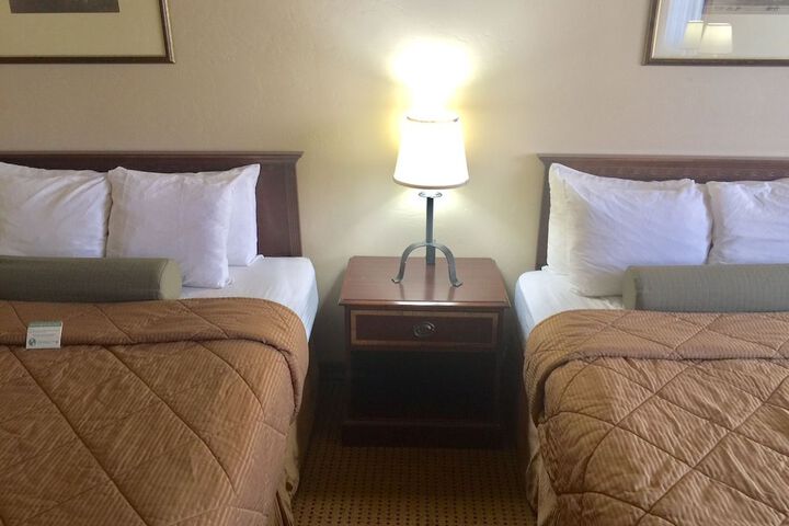 Room 28 of 59
