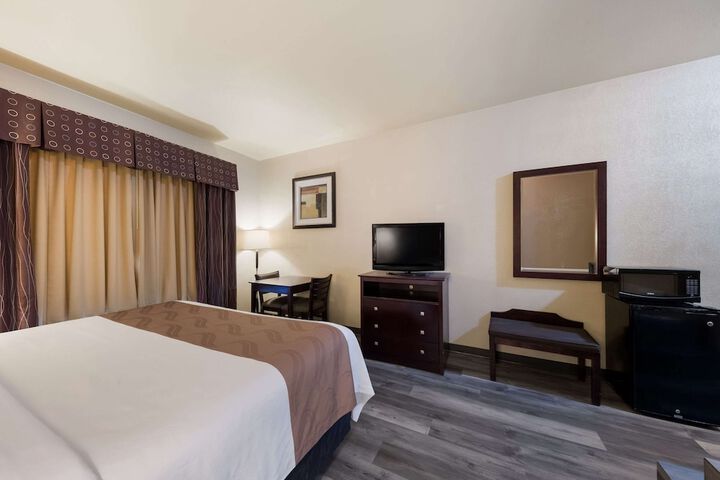 Room 42 of 68