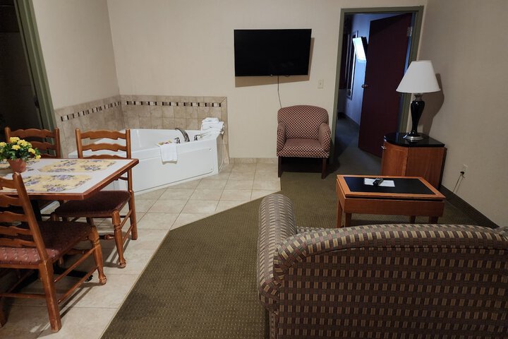 Room 64 of 75