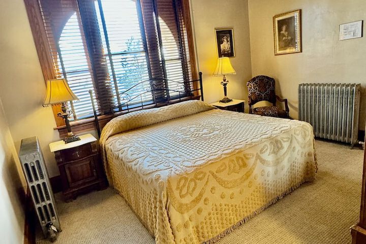 Room 30 of 67