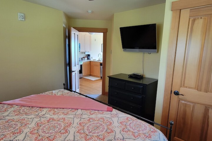 Room 40 of 53