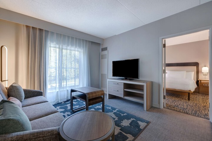 Room 20 of 33