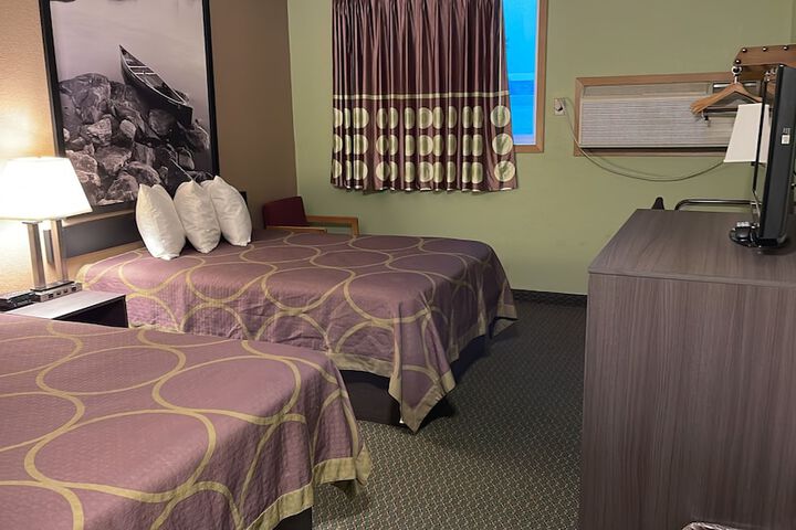 Room 12 of 15
