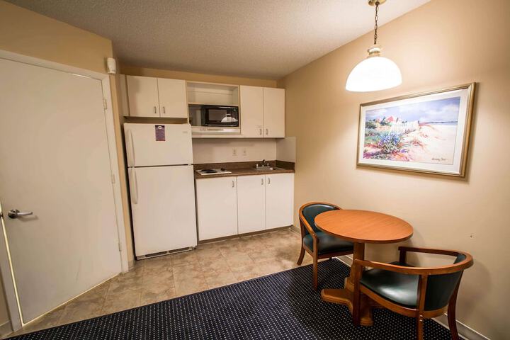 Room 5 of 32