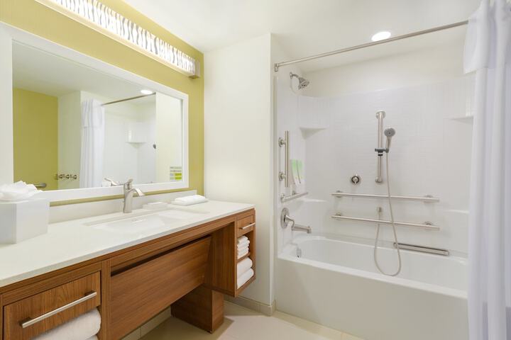 Home2 Suites by Hilton Youngstown West / Austintown