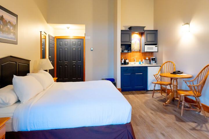 Room 34 of 74