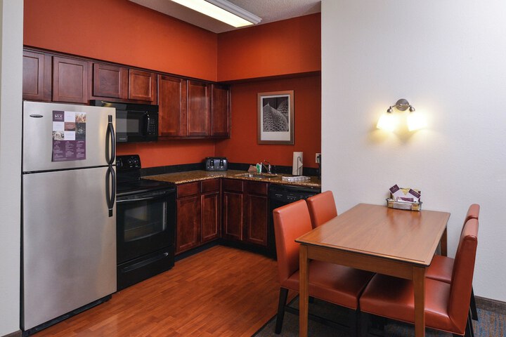 Room 25 of 59