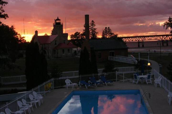Pool 15 of 53