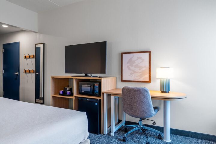Spark by Hilton Atlanta Kennesaw Town Center