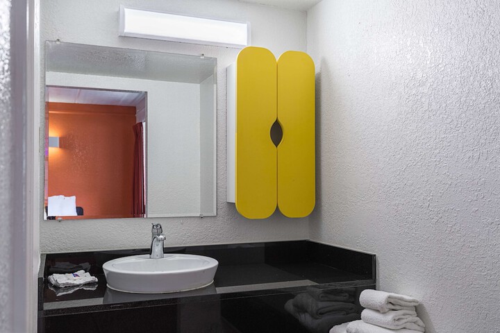 Room 42 of 53