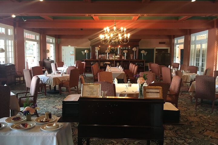 Columbia Gorge Hotel and Spa