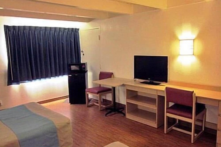 Room 42 of 45