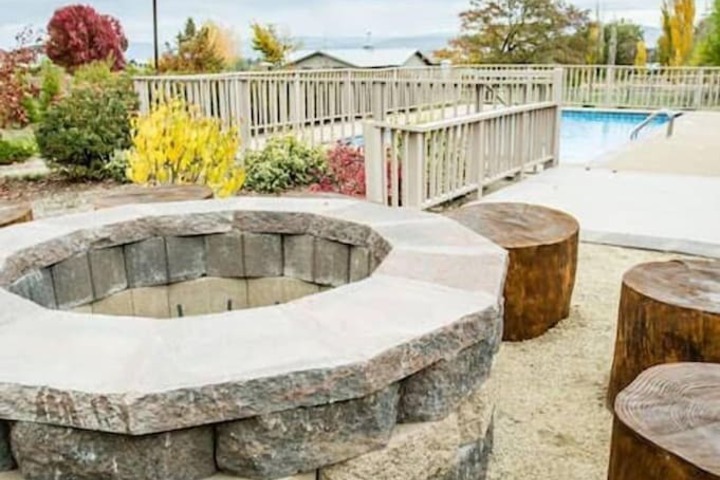 Pool 5 of 37