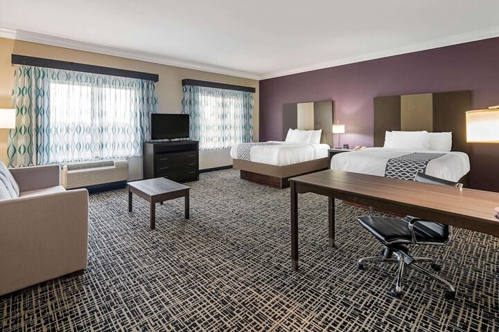 Room 34 of 48
