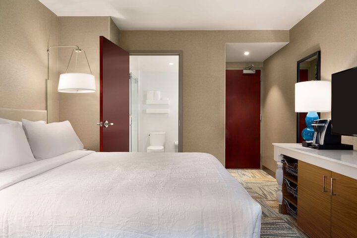 Room 13 of 41