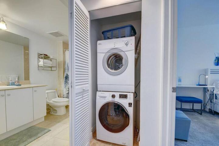 Amazing one-bedroom in Casa Costa!BEACH PASS INC!