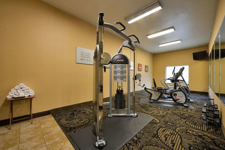 Comfort Suites Bay City East