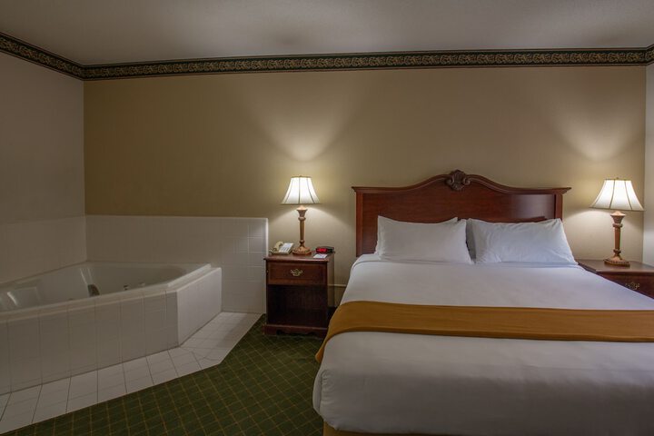 Room 16 of 32