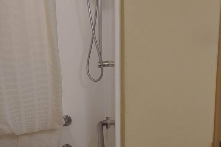 Room 21 of 60