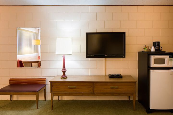 Room 28 of 41