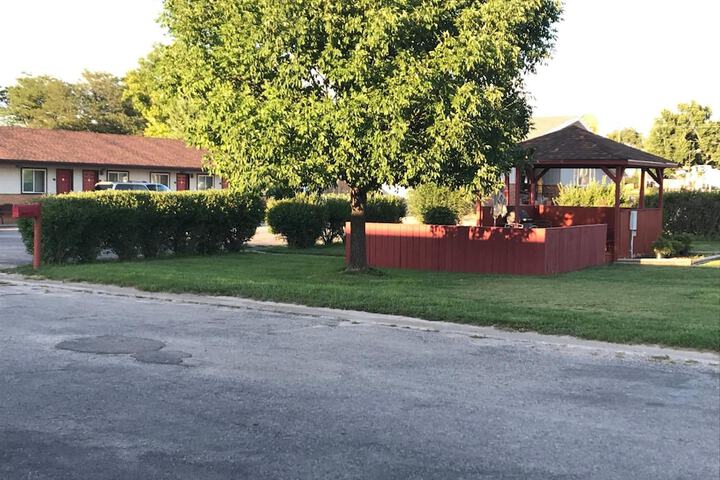 Property Grounds 51 of 52