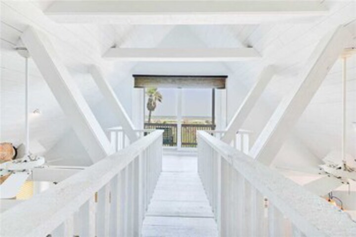 Going Coastal Beach House Four Bedroom Home