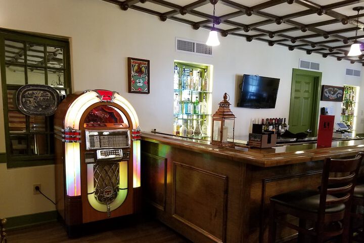Washington Inn and Tavern