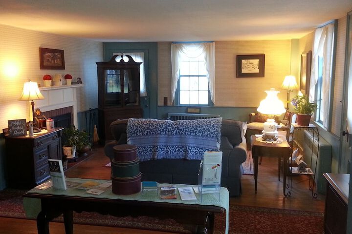 Truman Gillet House Bed & Breakfast