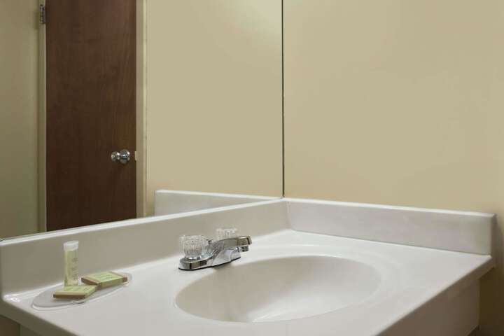 Room 13 of 17