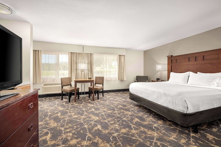 La Quinta Inn & Suites by Wyndham Grants Pass