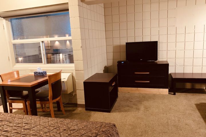 Room 13 of 14