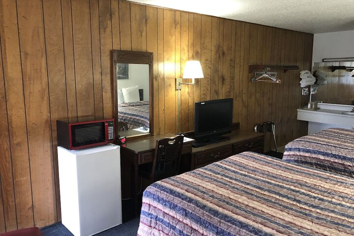 Room 43 of 84